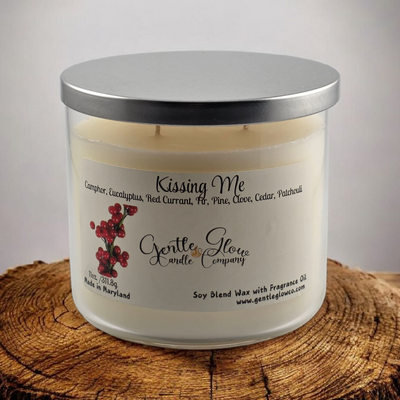 3 Wick Candle Kissing Me